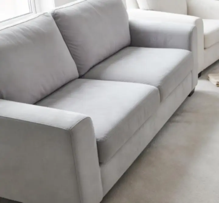 Porównanie efektu sprzątania przed i po na zdjęciu tej samej przestrzeni